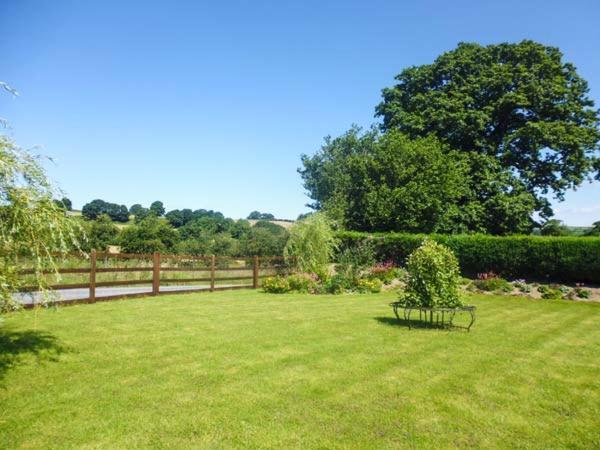 Tynddol Bungalow Llanbadarn Fynydd 外观 照片